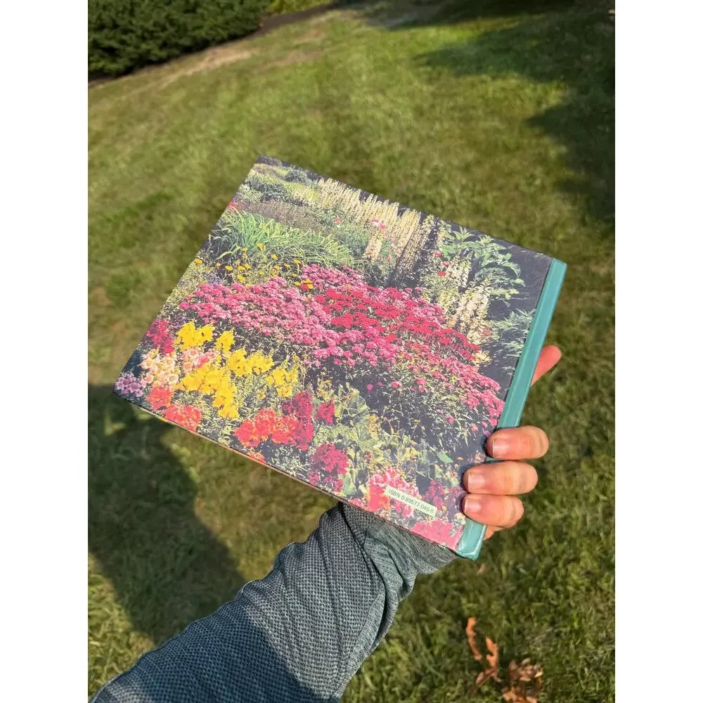 Readers Digest Illustrated Guide to Gardening Vintage hardcover